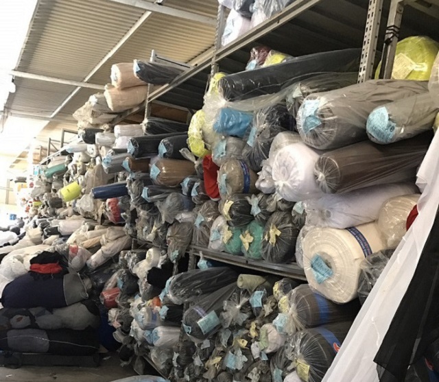 Thu mua vải tồn kho