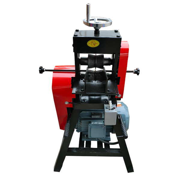 Cách tuốt dây điện lấy đồng