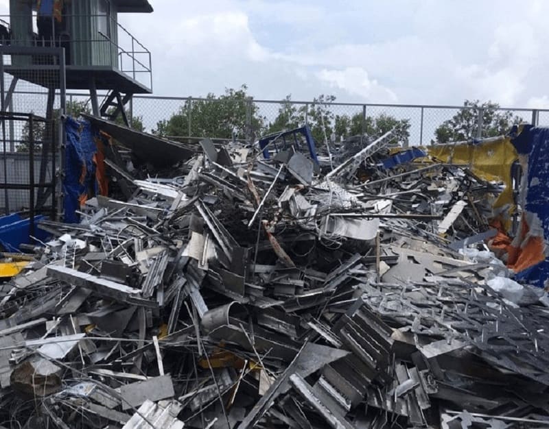 Phế liệu công nghiệp là gì? Quy trình xử lý và ảnh hưởng ra sao ? 